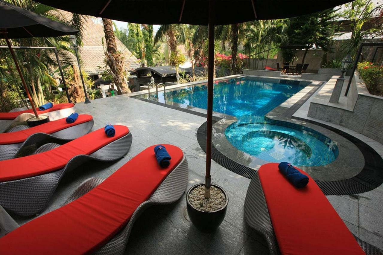 Baan Heaven / Patong Beach Pool Villa Sleeps up to 15 Buitenkant foto