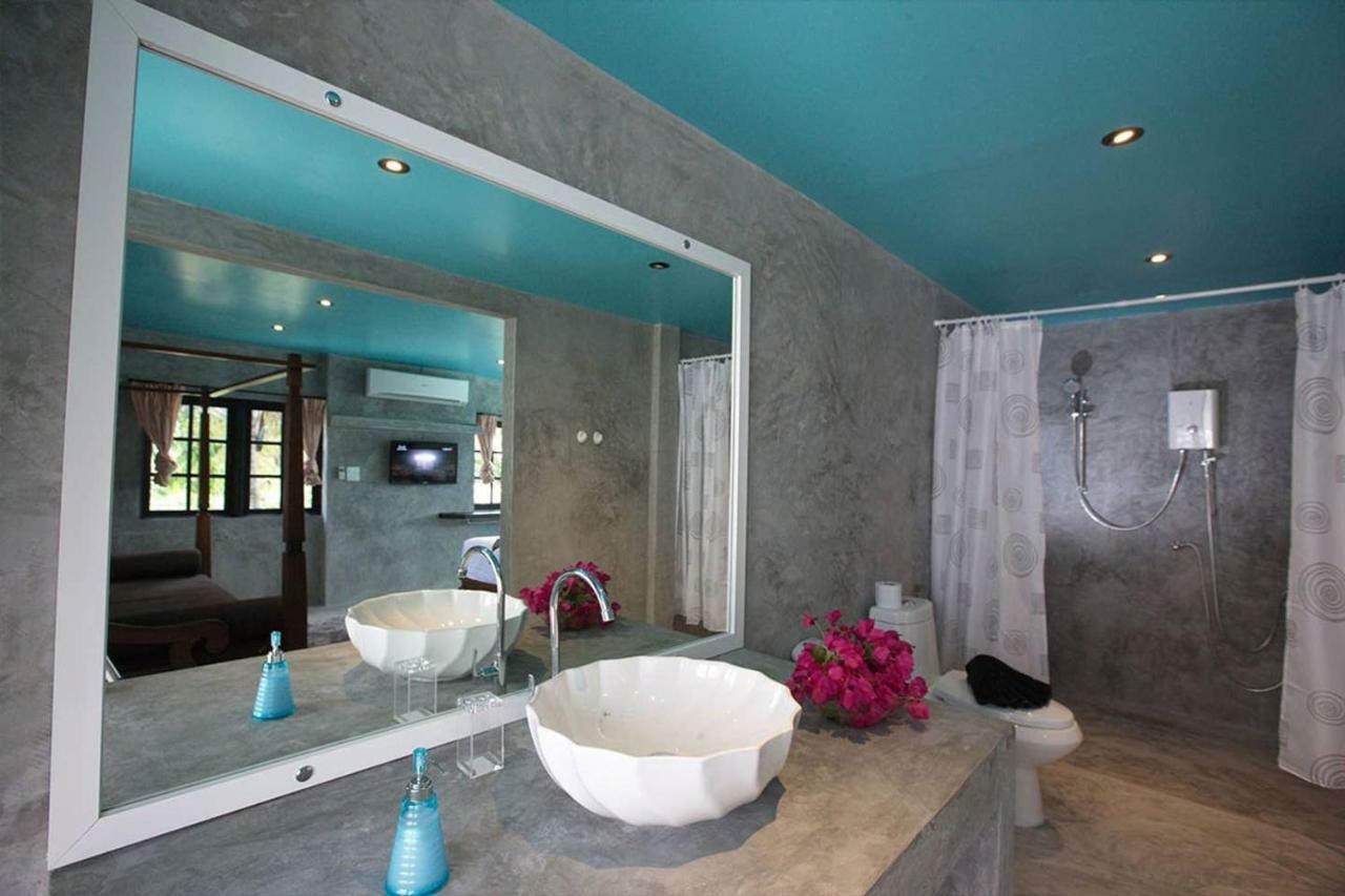 Baan Heaven / Patong Beach Pool Villa Sleeps up to 15 Buitenkant foto