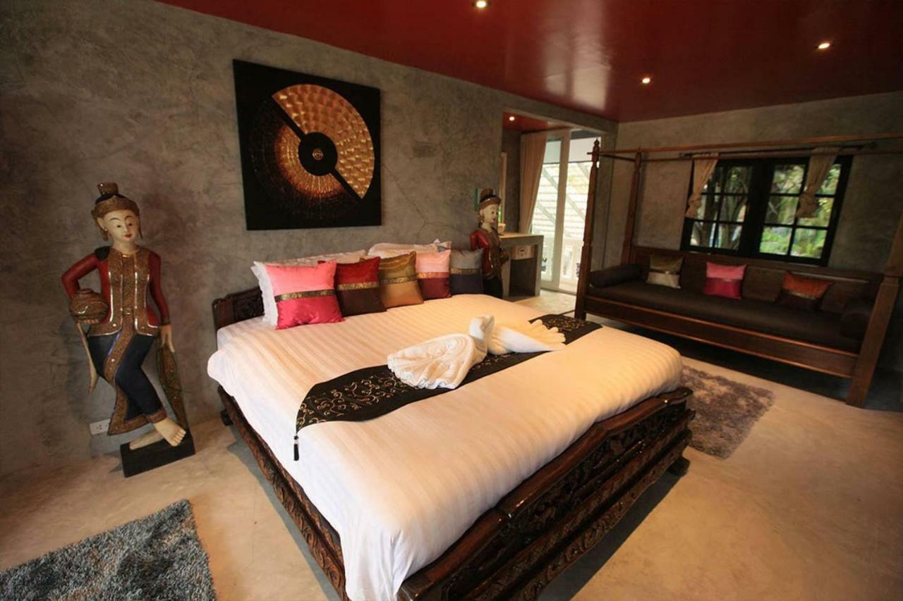 Baan Heaven / Patong Beach Pool Villa Sleeps up to 15 Buitenkant foto